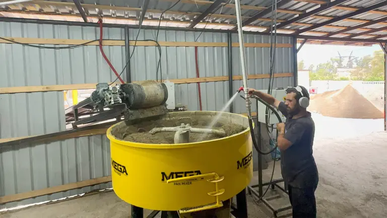 MEGA pan mixer preparing concrete mix at the Samtredia customer site